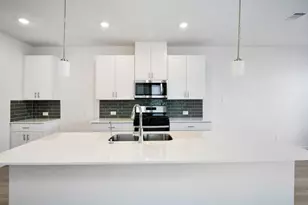 10006 Rustic Charm St, Houston, TX 77080 - Photo 9