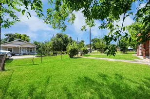 4425 Sumpter St, Houston, TX 77020 - Photo 13