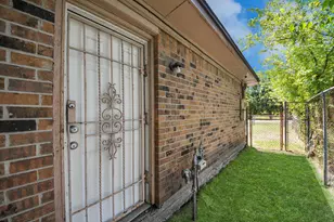 4425 Sumpter St, Houston, TX 77020 - Photo 15