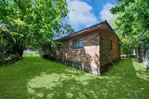 4425 Sumpter St, Houston, TX 77020 - Photo 11