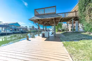 837 Marlin St, Bayou Vista, TX 77563 - Photo 15