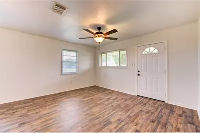 402 N 1st Street, Beasley, TX 77417 - Photo 13