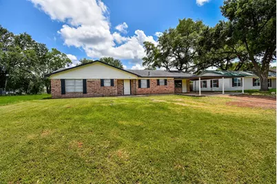 235 Hwy 90 E, Sealy, TX 77474 - Photo 1