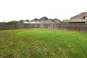 1110 Lasso Ct, Alvin, TX 77511 - Photo 19