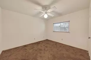 7910 Picador Dr, Houston, TX 77083 - Photo 31