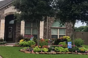 12403 Emerald Ln, Mont Belvieu, TX 77535 - Photo 5