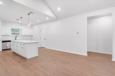 6109 Woodrow Street, Texas City, TX 77591 - Photo 9