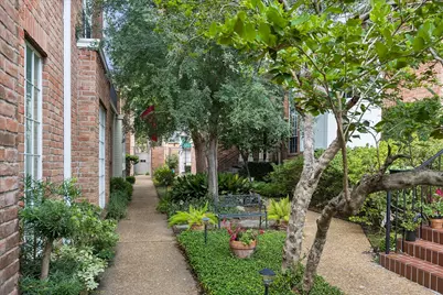 1422 Nantucket Drive #C, Houston, TX 77057 - Photo 25