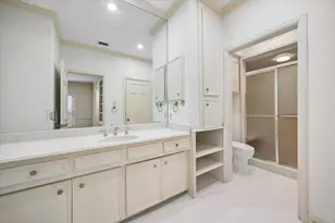 1422 Nantucket Dr, Houston, TX 77057 - Photo 15