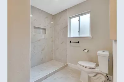 1023 Cragmore Drive, Seabrook, TX 77586 - Photo 17