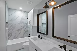 1715 Valleyview Dr, La Porte, TX 77571 - Photo 9