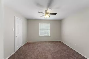 157 E Summerhaze Circle, The Woodlands, TX 77382 - Photo 31