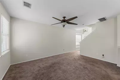 157 E Summerhaze Circle, The Woodlands, TX 77382 - Photo 17