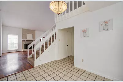 13147 Hollowcreek Park Drive, Houston, TX 77082 - Photo 11