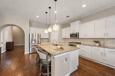 8126 Threadtail Street, Conroe, TX 77385 - Photo 5