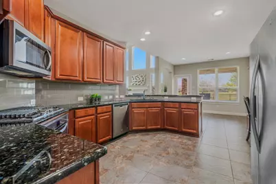 2304 Dolan Falls Lane, Pearland, TX 77089 - Photo 9