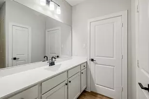 15683 Honey Cv Dr, Conroe, TX 77303 - Photo 17