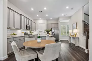 11004 Mikula Dr, Houston, TX 77043 - Photo 11