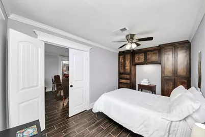 8607 Shadow Crest Street, Houston, TX 77074 - Photo 9