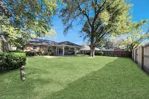 8607 Shadow Crest St, Houston, TX 77074 - Photo 29