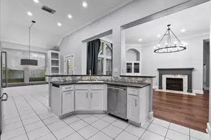 4529 Williamhurst Ln, League City, TX 77573 - Photo 17