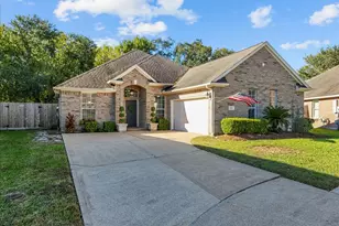 4529 Williamhurst Ln, League City, TX 77573 - Photo 1