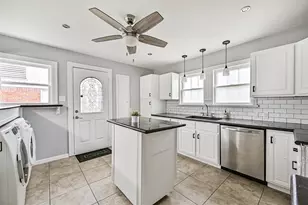 4909 Travis Dr, Galveston, TX 77551 - Photo 13