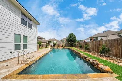 13710 Breezy Meadow Court, Houston, TX 77044 - Photo 5
