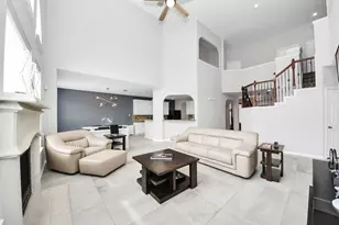 13710 Breezy Meadow Ct, Houston, TX 77044 - Photo 9