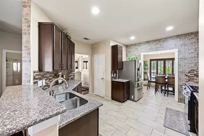 8119 Oat Meadow Trail, Houston, TX 77049 - Photo 9