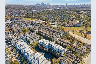 1243 W 15th 1/2 Street, Houston, TX 77008 - Photo 33