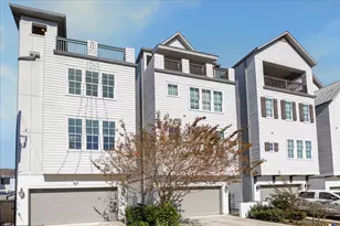 1243 W 15th 1/2 St, Houston, TX 77008 - Photo 1