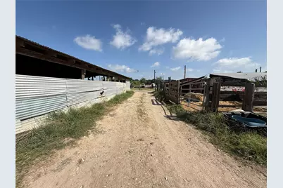 4250 Fuqua St, Houston, TX 77048 - Photo 13