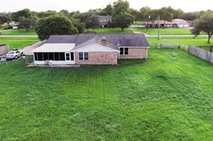 7301 Ave L 1/2, Santa Fe, TX 77510 - Photo 35