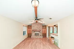 7301 Ave L 1/2, Santa Fe, TX 77510 - Photo 9
