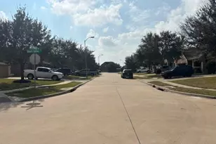 410 N Iris Rose Ct, Richmond, TX 77469 - Photo 3