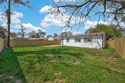3209 McCrarey Drive, Houston, TX 77088 - Photo 39