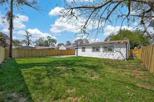 3209 McCrarey Dr, Houston, TX 77088 - Photo 39