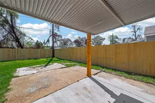 3209 McCrarey Dr, Houston, TX 77088 - Photo 35