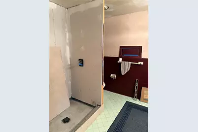 117 Cabaniss Avenue, Baytown, TX 77520 - Photo 7