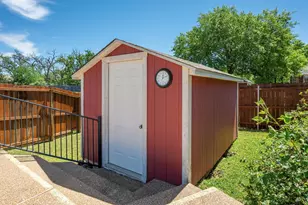 3710 Williams Trace Dr, Bryan, TX 77808 - Photo 33