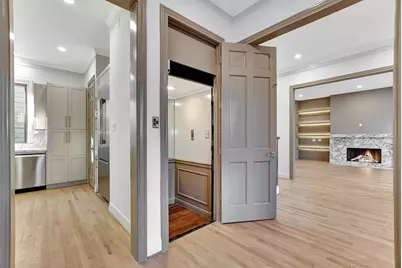 74 Briar Hollow Lane, Houston, TX 77027 - Photo 9