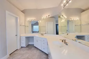 411 W 26th St, Houston, TX 77008 - Photo 31