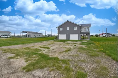90 Bluefish, Palacios, TX 77465 - Photo 3
