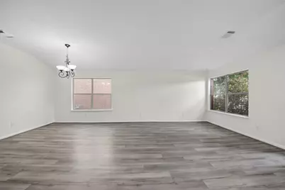 1318 Hawks Nest Drive, Houston, TX 77067 - Photo 3