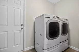 5233 Higgins St, Houston, TX 77033 - Photo 19