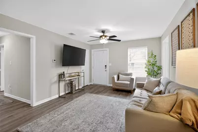 5233 Higgins Street, Houston, TX 77033 - Photo 13