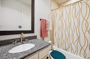 5820 Darling St, Houston, TX 77007 - Photo 15