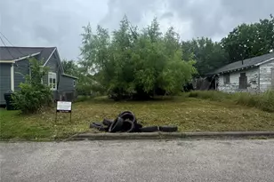 3118 Webster St, Houston, TX 77004 - Photo 1