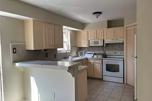 1403 Blalock Rd, Houston, TX 77055 - Photo 7